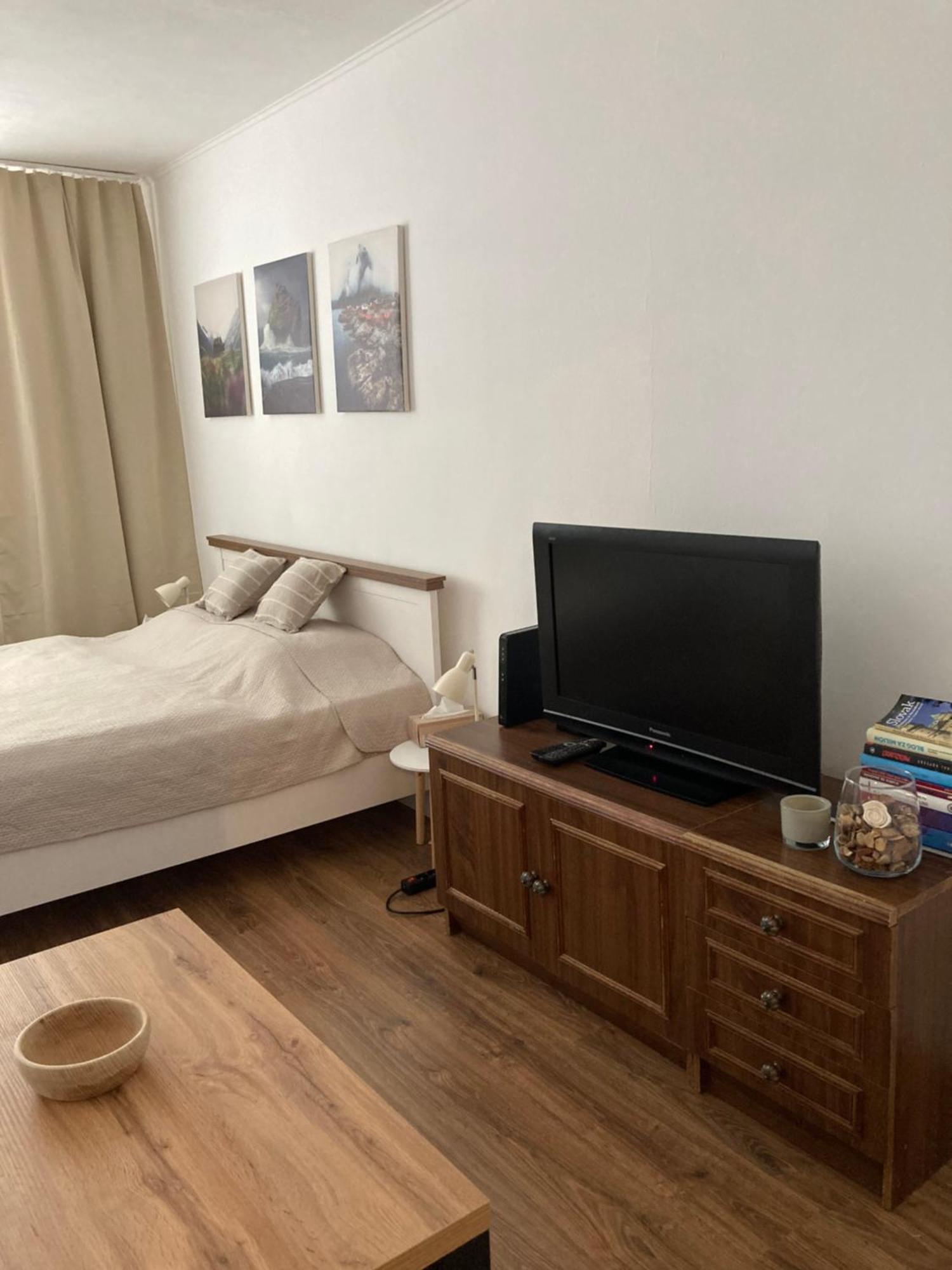 Útulný apartmán blízko centra Michalovce Exterior foto